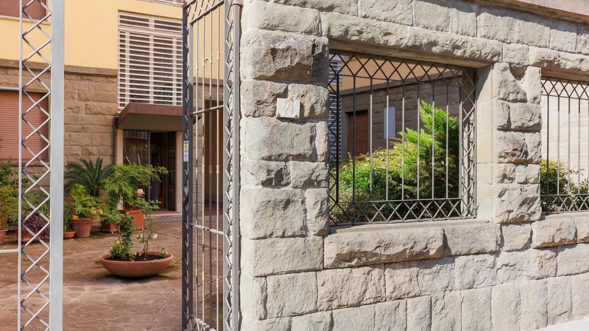 Lungarno Luxury Apartment فلورنس