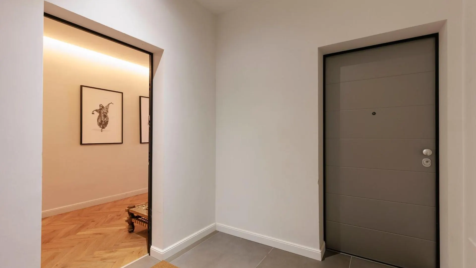 Lungarno Luxury Apartment Floransa